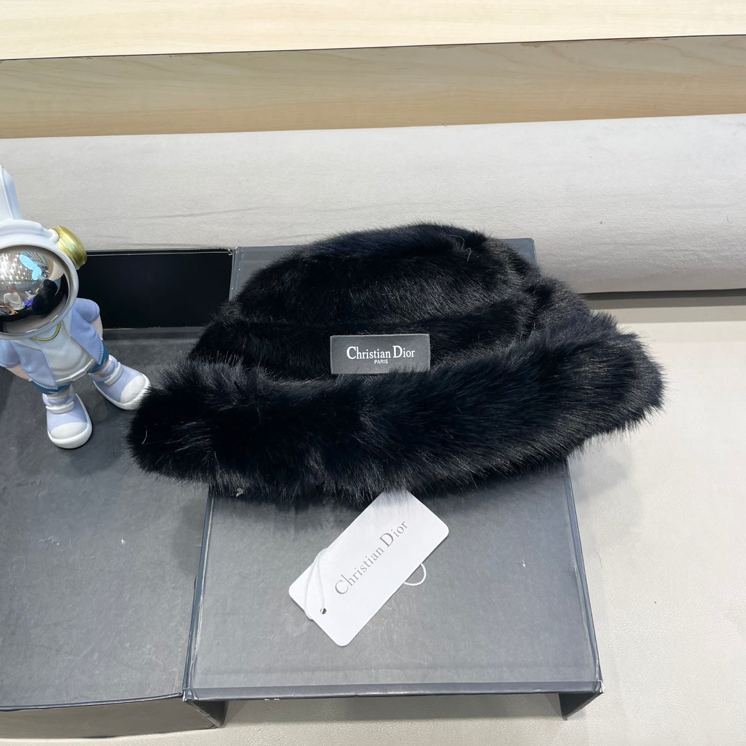 BUCKET HAT IN BLACK MINK FUR 433472