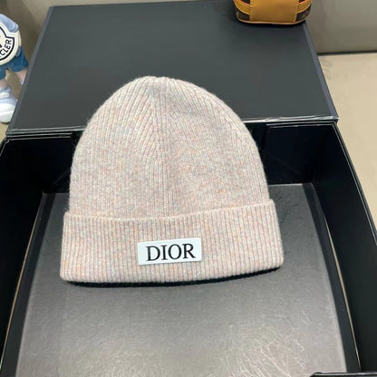 KNITTED BEANIE HAT IN LIGHT BEIGE WOOL AND RABBIT FUR 439679