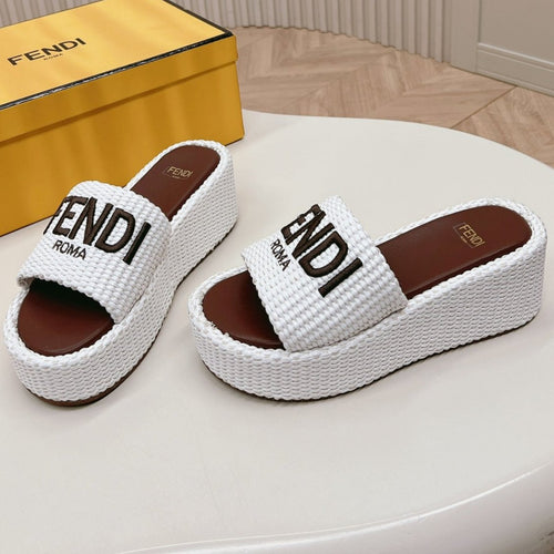 FENDI SIGNATURE WEDGE PLATFORM 6 CM IN WHITE FIBRE WITH BROWN EMBROIDERED LOGO