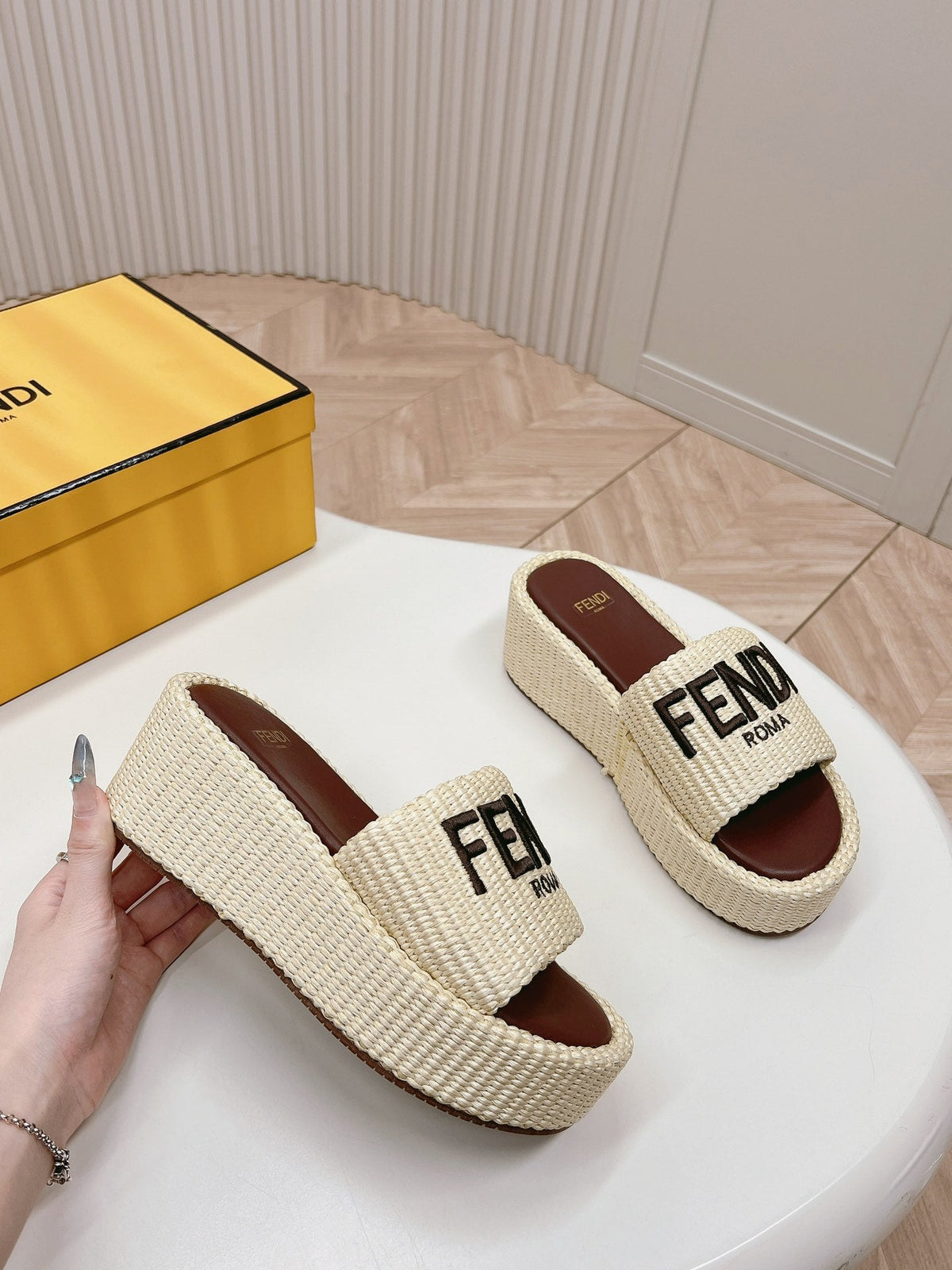 FENDI SIGNATURE WEDGE PLATFORM 6 CM IN BEIGE FIBRE WITH BROWN EMBROIDERED LOGO