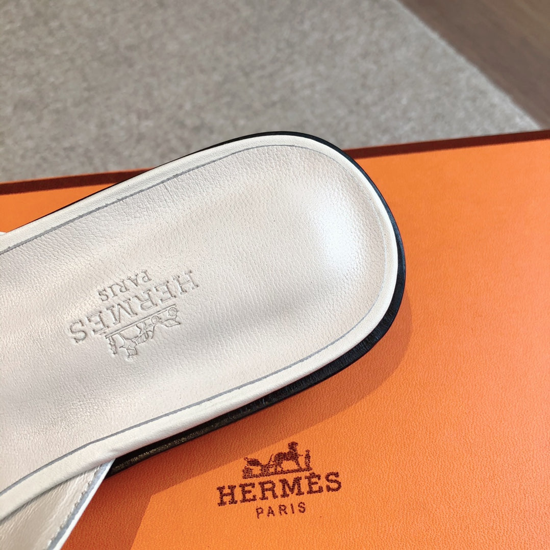 ISLE SANDAL WHITE CALFSKIN