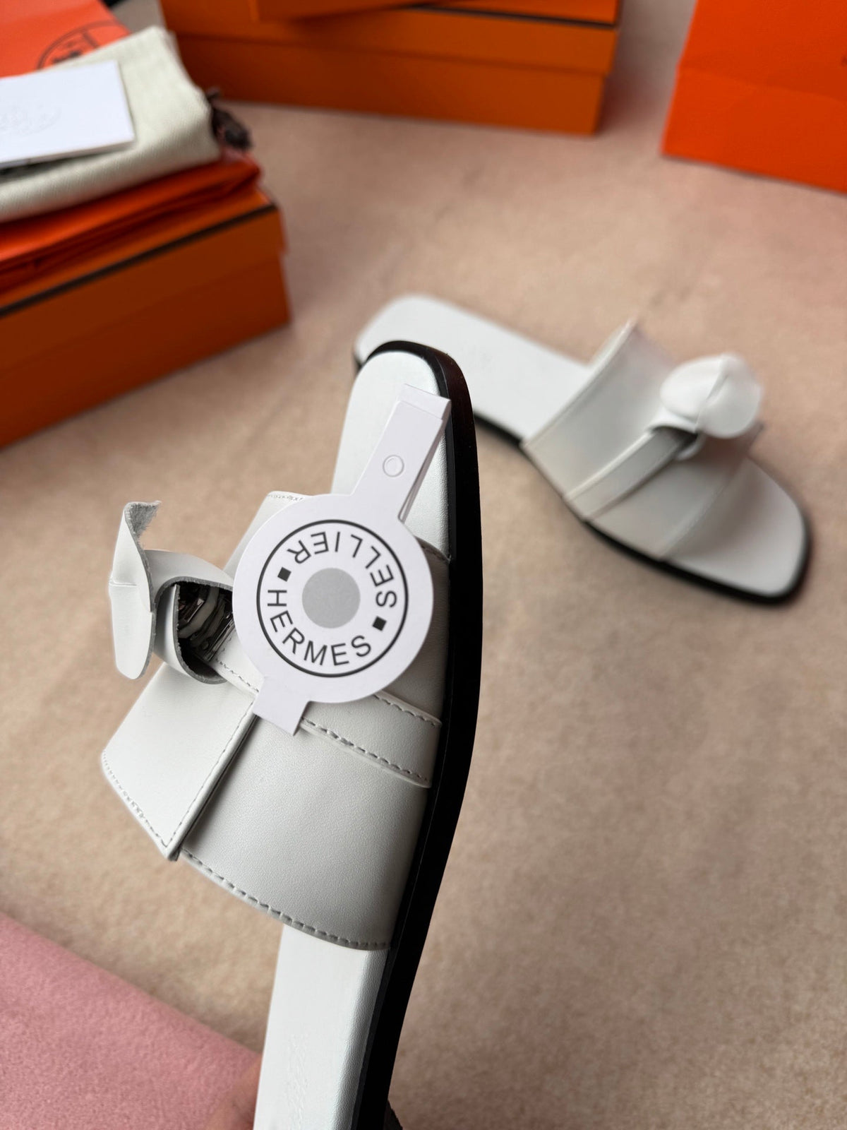 0RAN SANDALS IN WHITE CALFSKIN