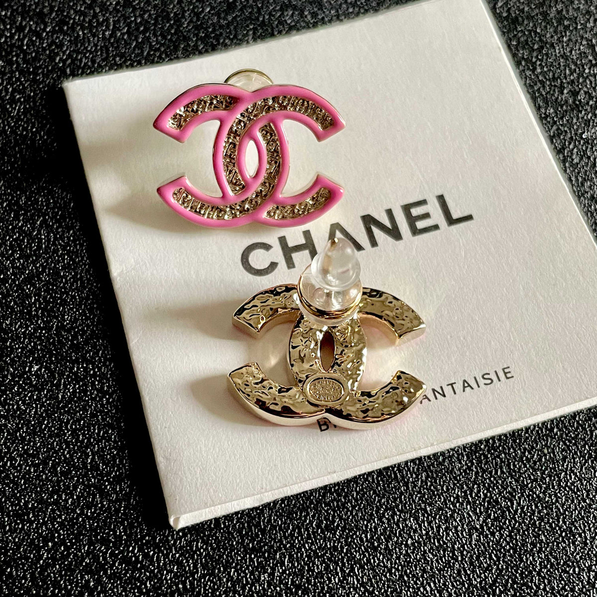 DOUBLE C STUD EARRINGS WITH PINK TRIM AND CENTER STONE