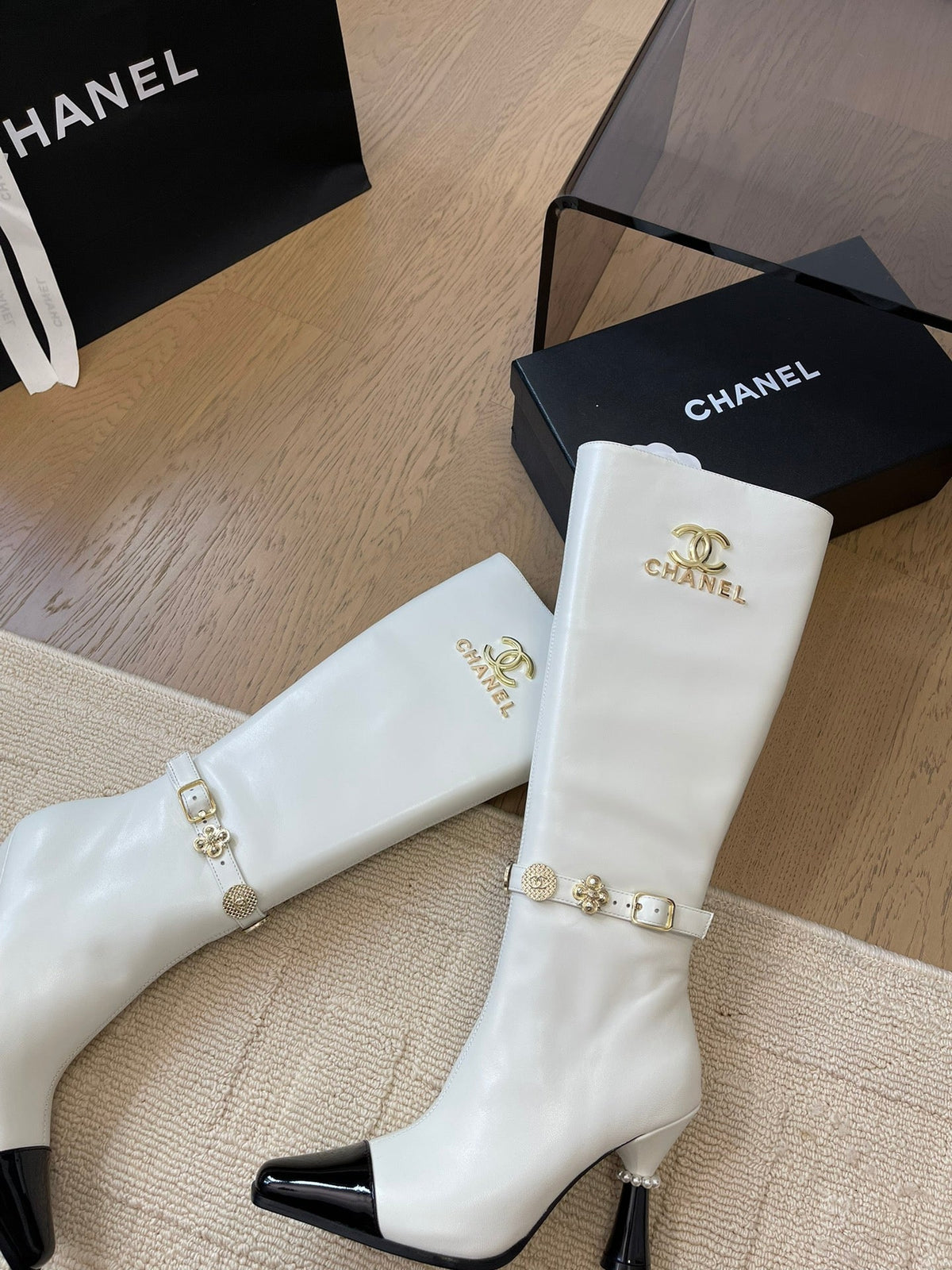 KNEE HIGH BOOTS IN WHITE MIX BLACK CALFSKIN