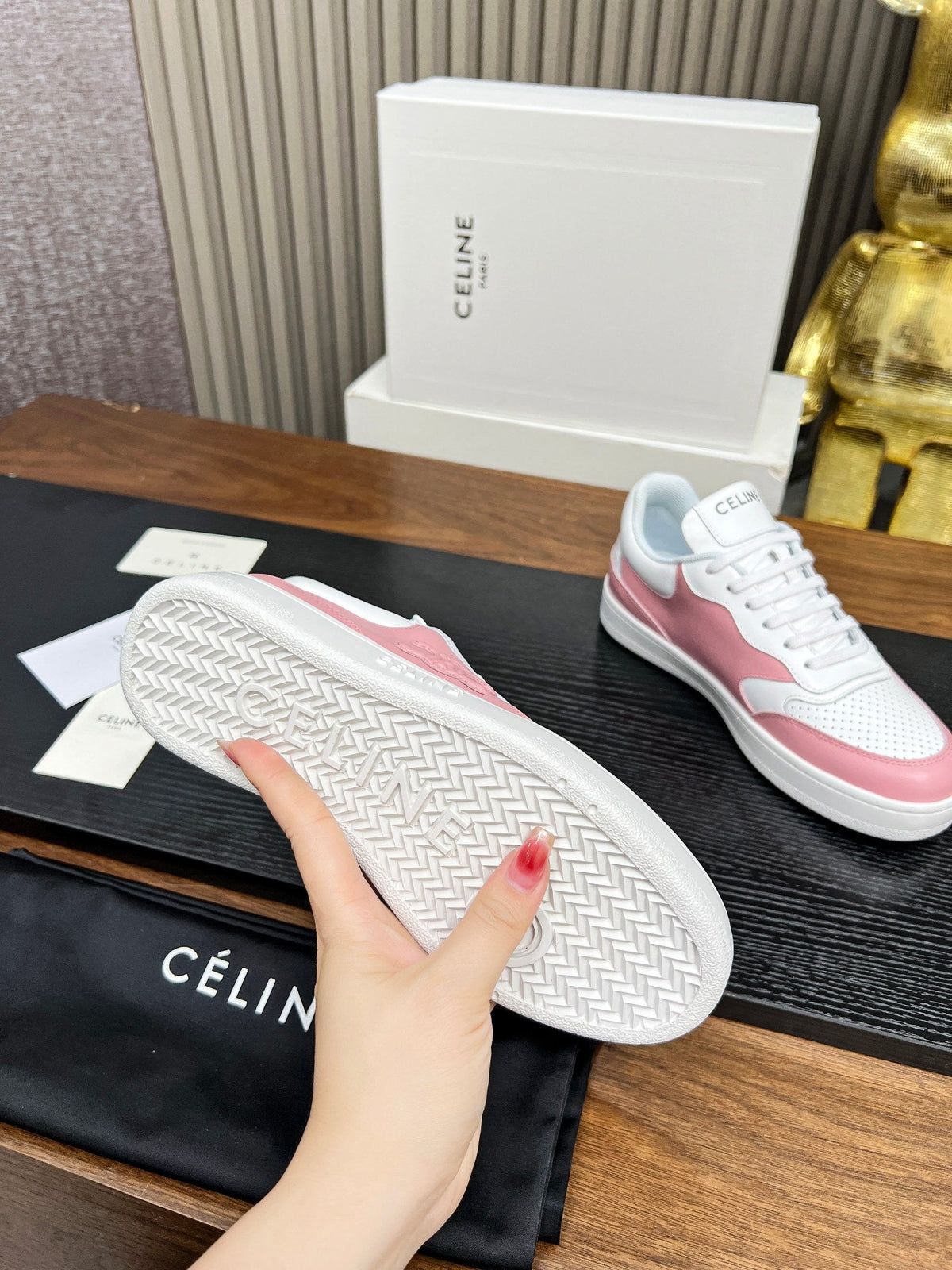 SNEAKER WITH TRIOMPHE IN WHITE MIX BABY PINK CALFSKIN