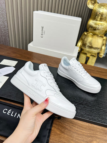SNEAKER WITH TRIOMPHE IN WHITE CALFSKIN