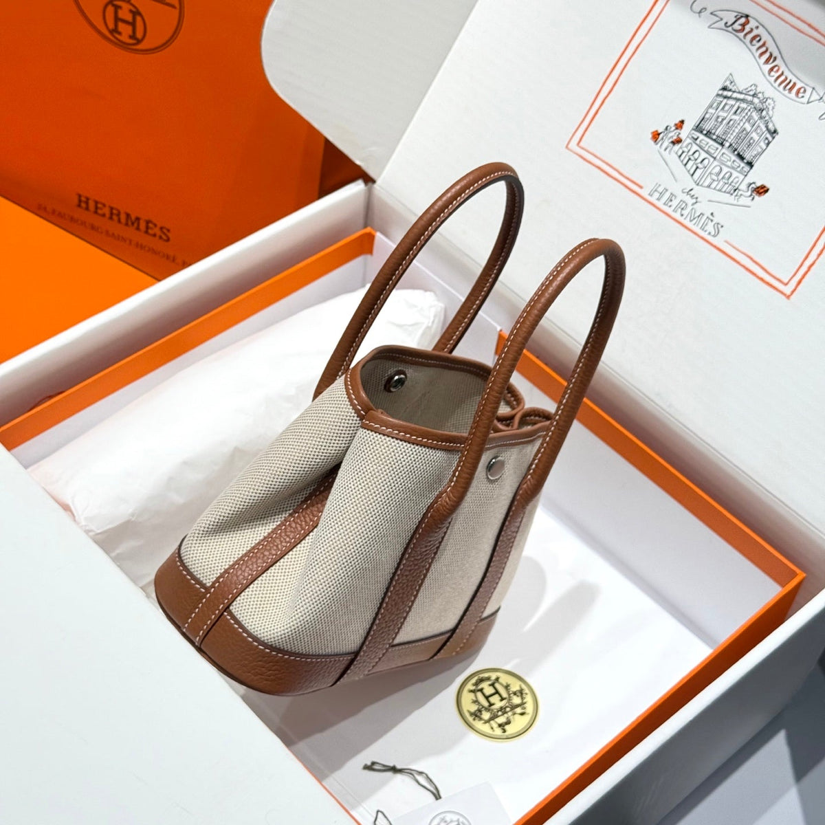GARDEN PARTY 23CM IN WHITE TOILETS COTTON CANVAS AND BROWN CALFSKIN