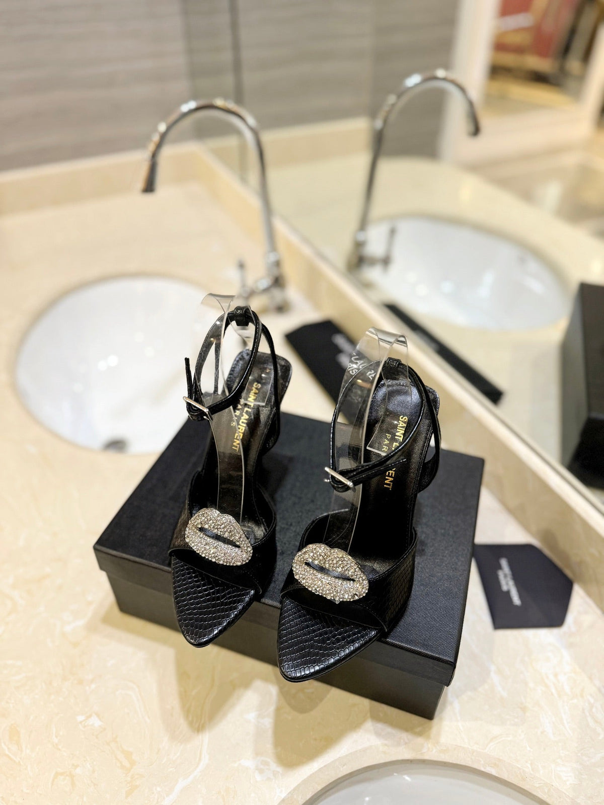 SL AYERS SNAKE CRYSTAL SANDAL BLACK CALFSKIN