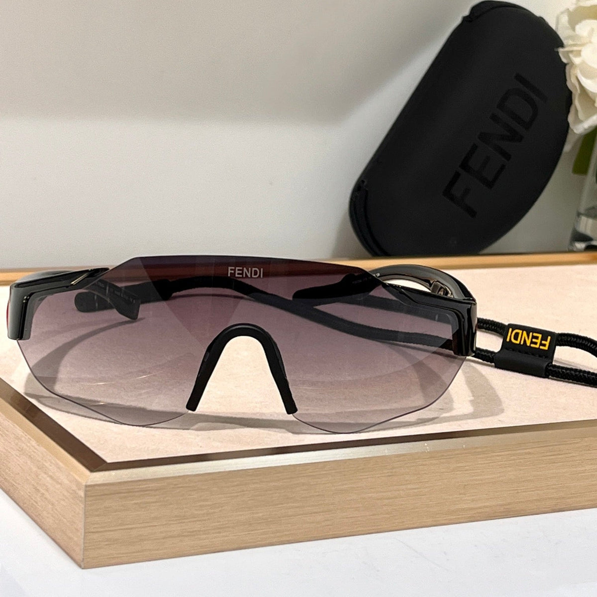 FF SQUARED VISOR FRAME SUNGLASSES FF40088U IN ACETATE