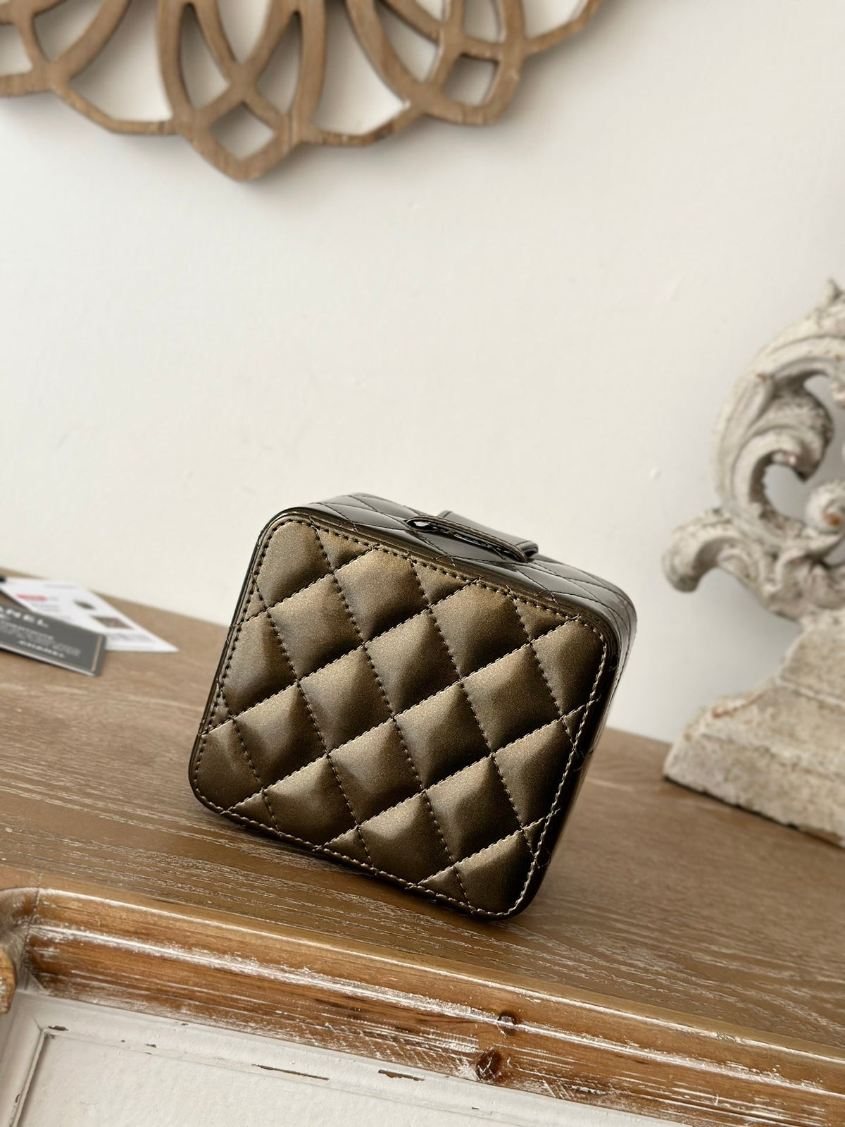 MINI VINTAGE COSMETIC BAG 11 IN MIKADO SHINY CALFSKIN GOLD HARDWARE