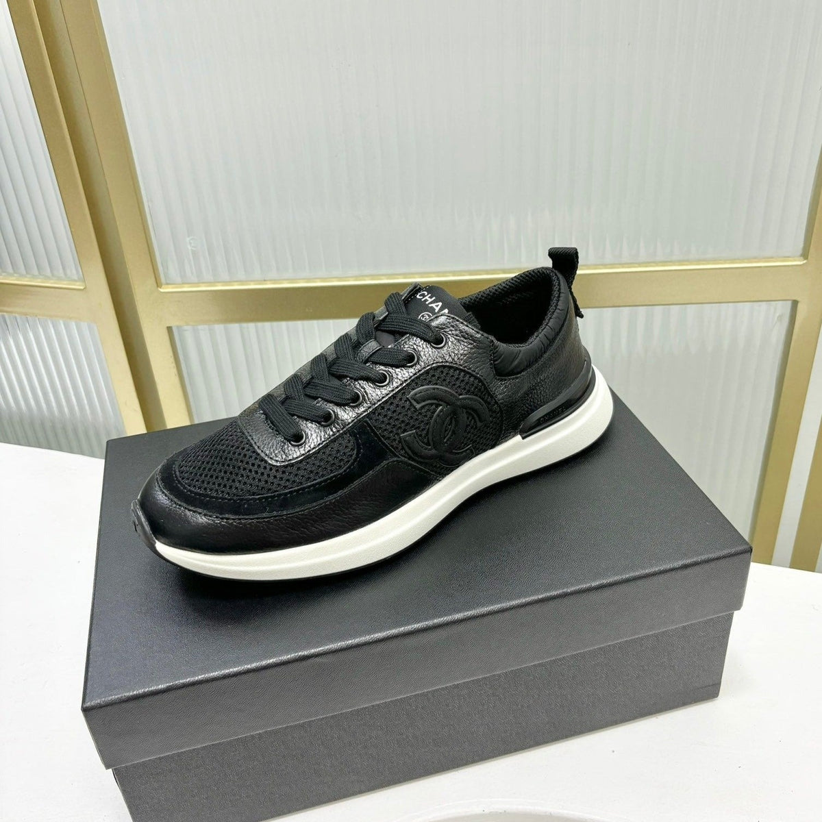 SNEAKER IN BLACK SUEDE