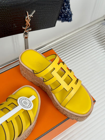 ISABELLA SANDAL LEMON CALFSKIN