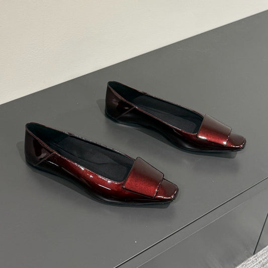 BALLERINA FLATS IN MAHAGANY RED PATENT CALFSKIN