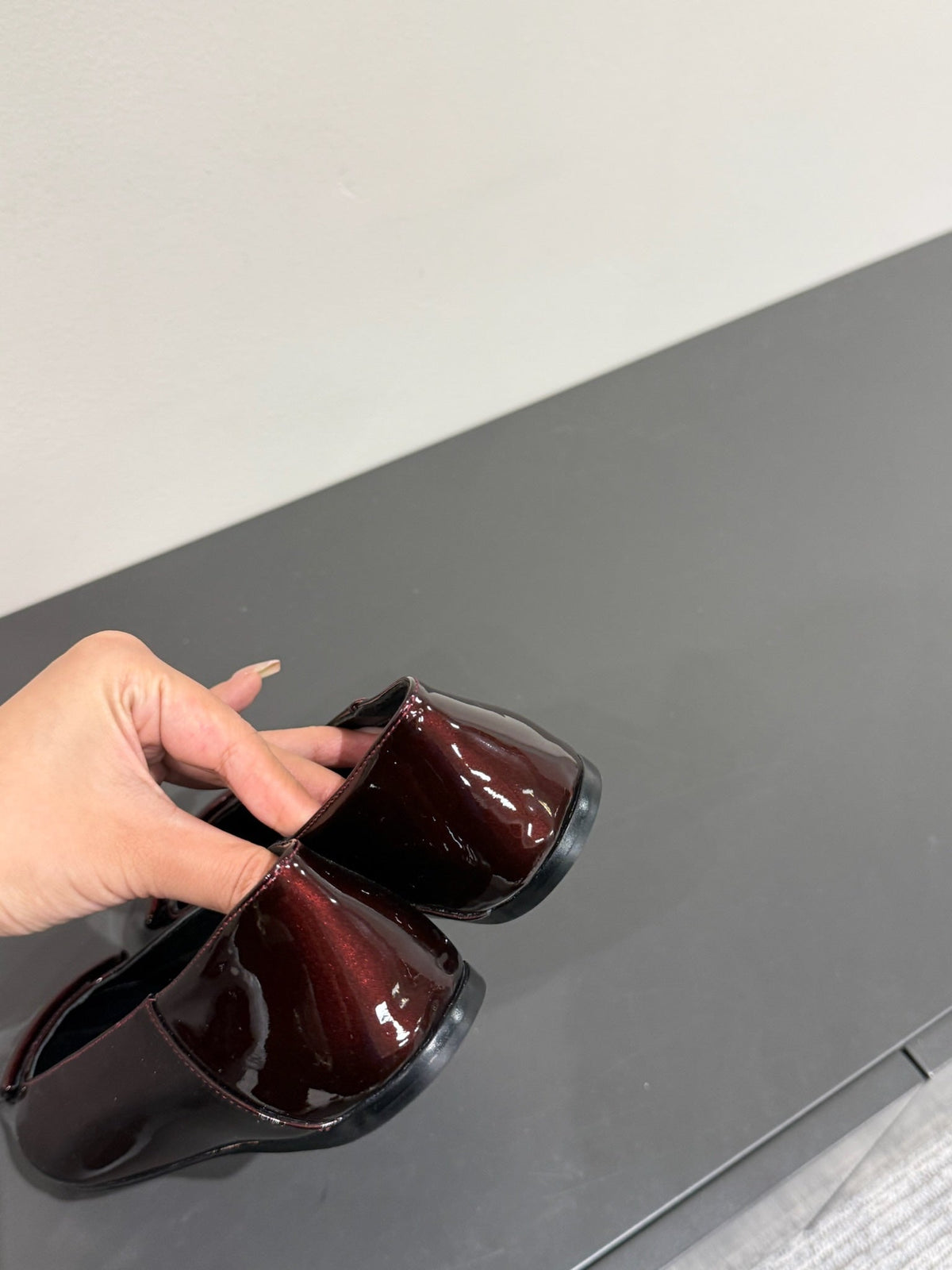 POPPY BALLET FLATS IN GARNET RED GLOSSY LAMBSKIN