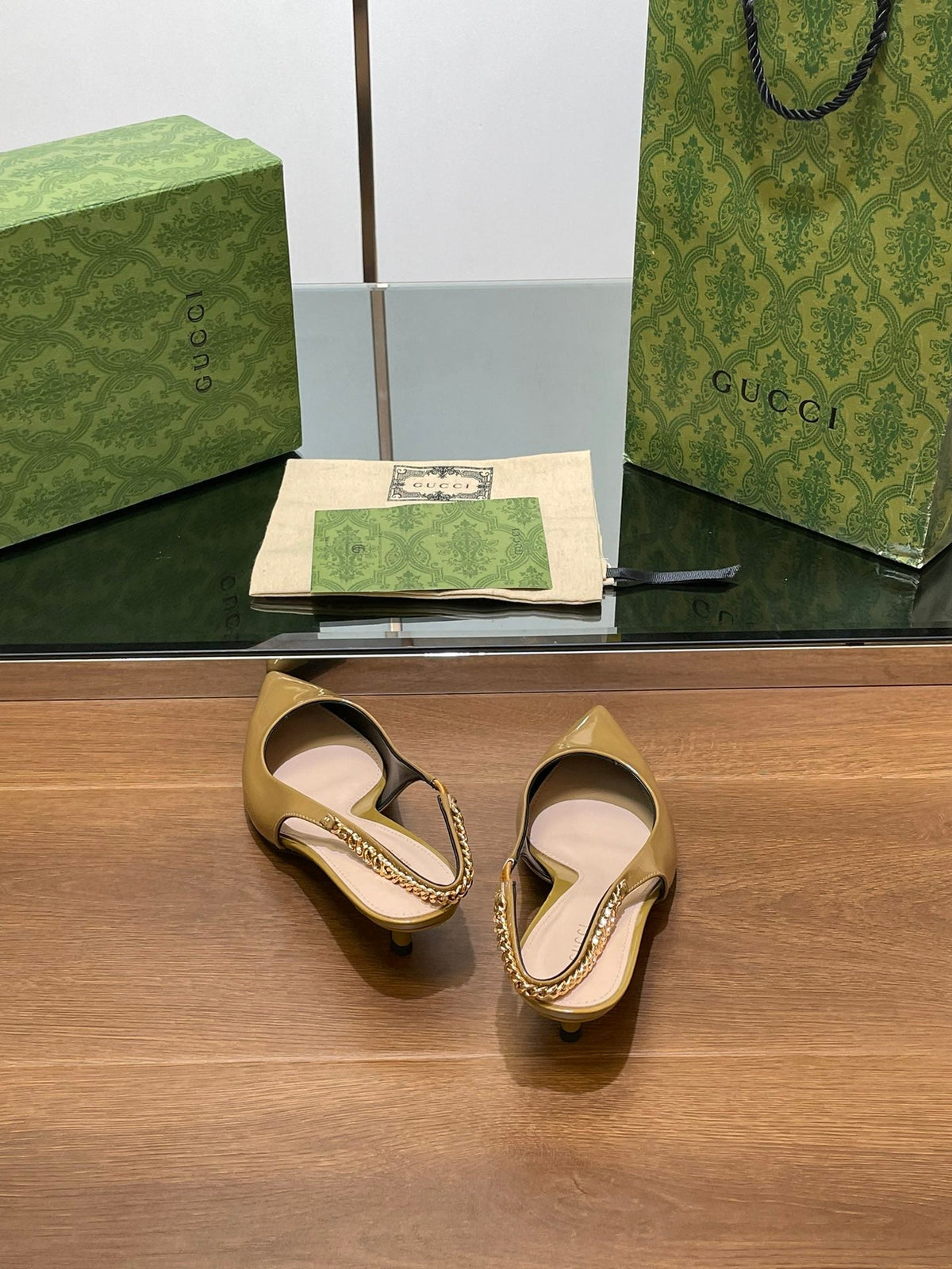 GG HIGH SLINGBACK 4.5 CM IN DIJON YELLOW GLOSSY CALFSKIN WITH GOLD HARDWARE