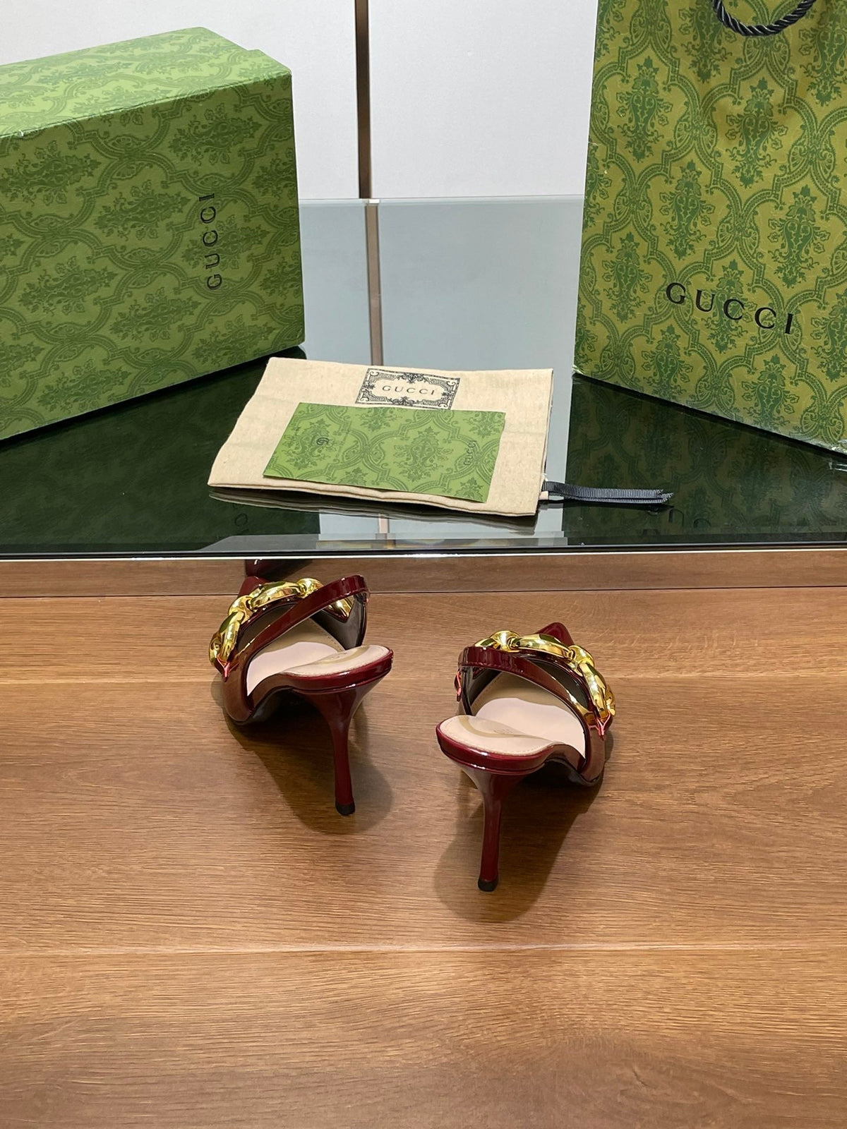 GG HIGH SLINGBACK 10.5 CM IN WINE RED GLOSSY CALFSKIN WITH GOLD HARDWARE