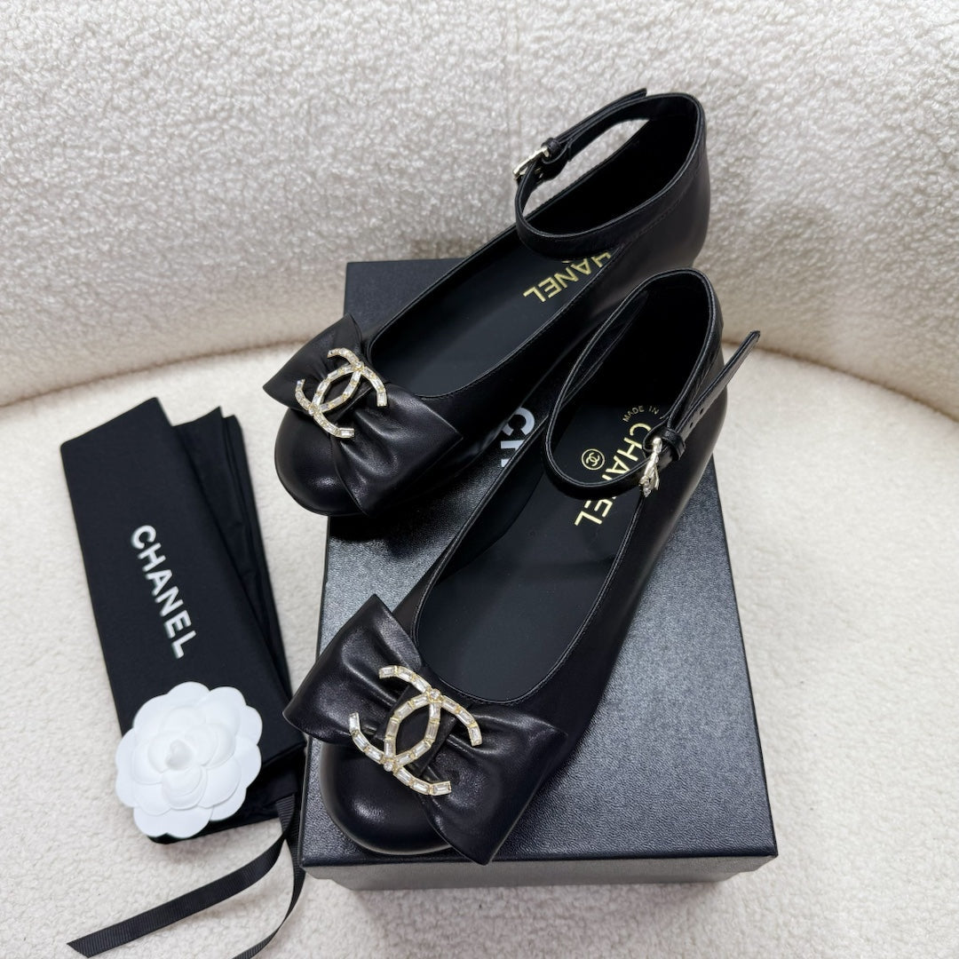 MARY JANE SHOES IN BLACK LAMBSKIN