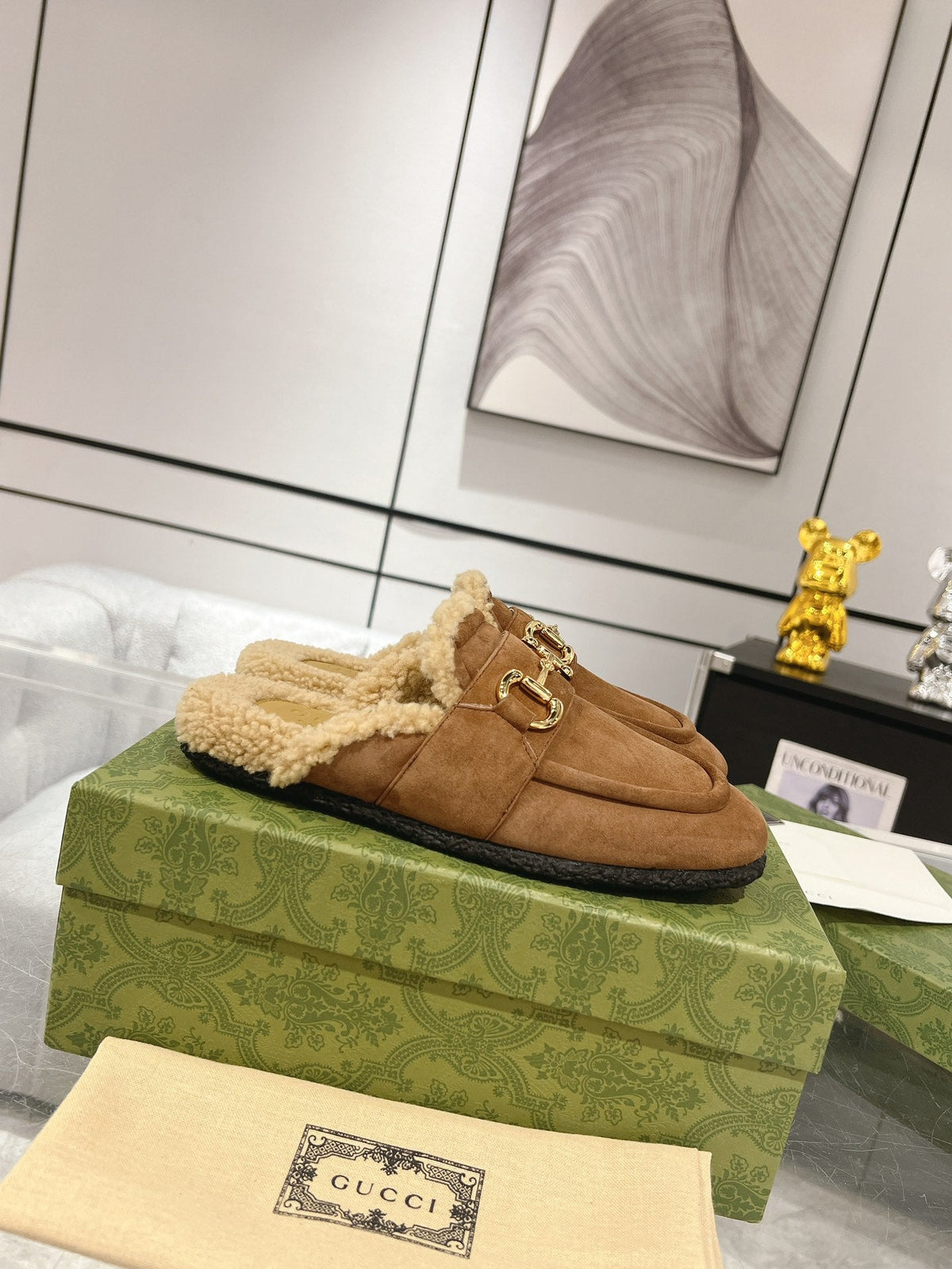 HORSEBIT MULE IN BROWN SUEDE AND FLEECE LINING