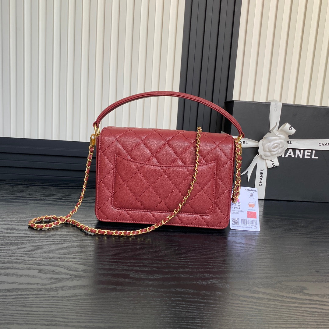 RETRO STYLE FLAP BAG 22 IN STILETTO RED GRAINED CALFSKIN GOLD HARDWARE