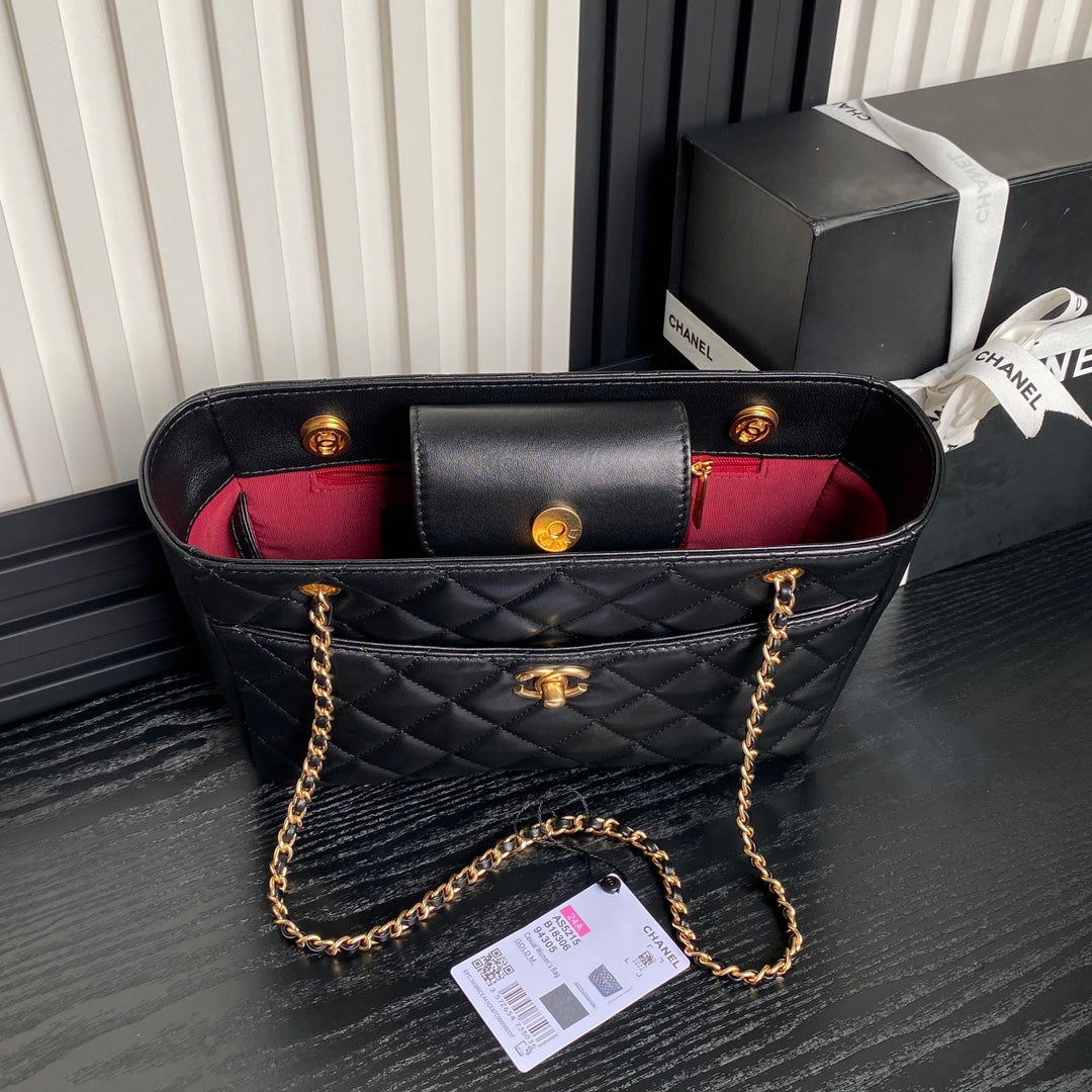MAXI SHOULDER BAG CHAIN STRAP 28 IN BLACK CALFSKIN GOLD-TONE METALLIC