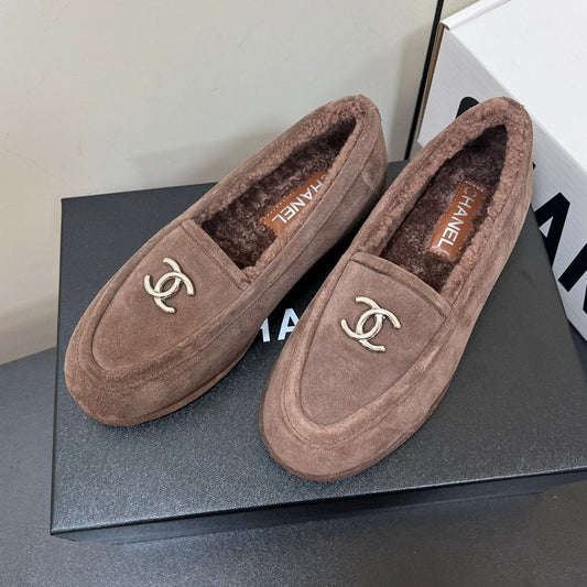 LOAFER IN PENNY BROWN SUEDE AND SOLF FLEECE LINING