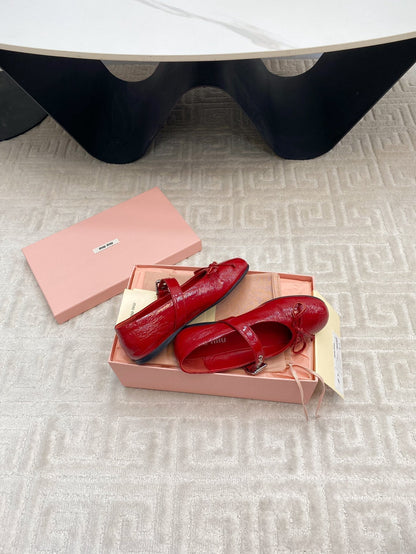 BOW MARY JANE FLAT IN RED NAPLAK LAMBSKIN