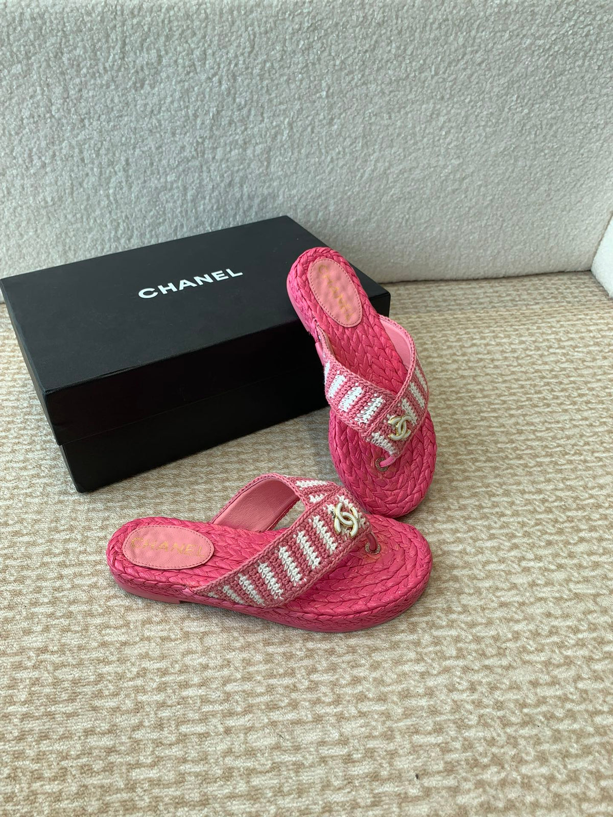 Double C Hottest Knit Flip-Flops Bright Pink