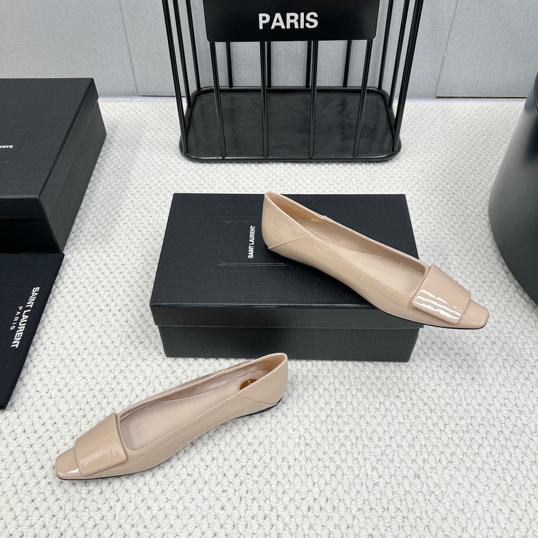 POPPY BALLET FLATS IN BEIGE GLOSSY LAMBSKIN