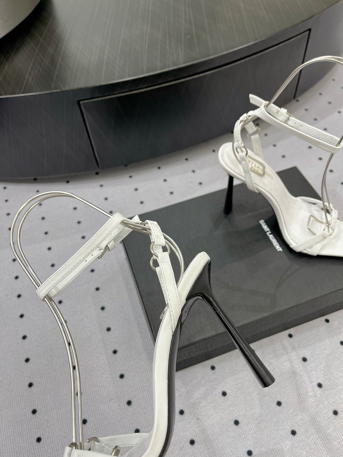SL ANKLE-BUCKLE HEELED SANDALS WHITE CALFSKIN