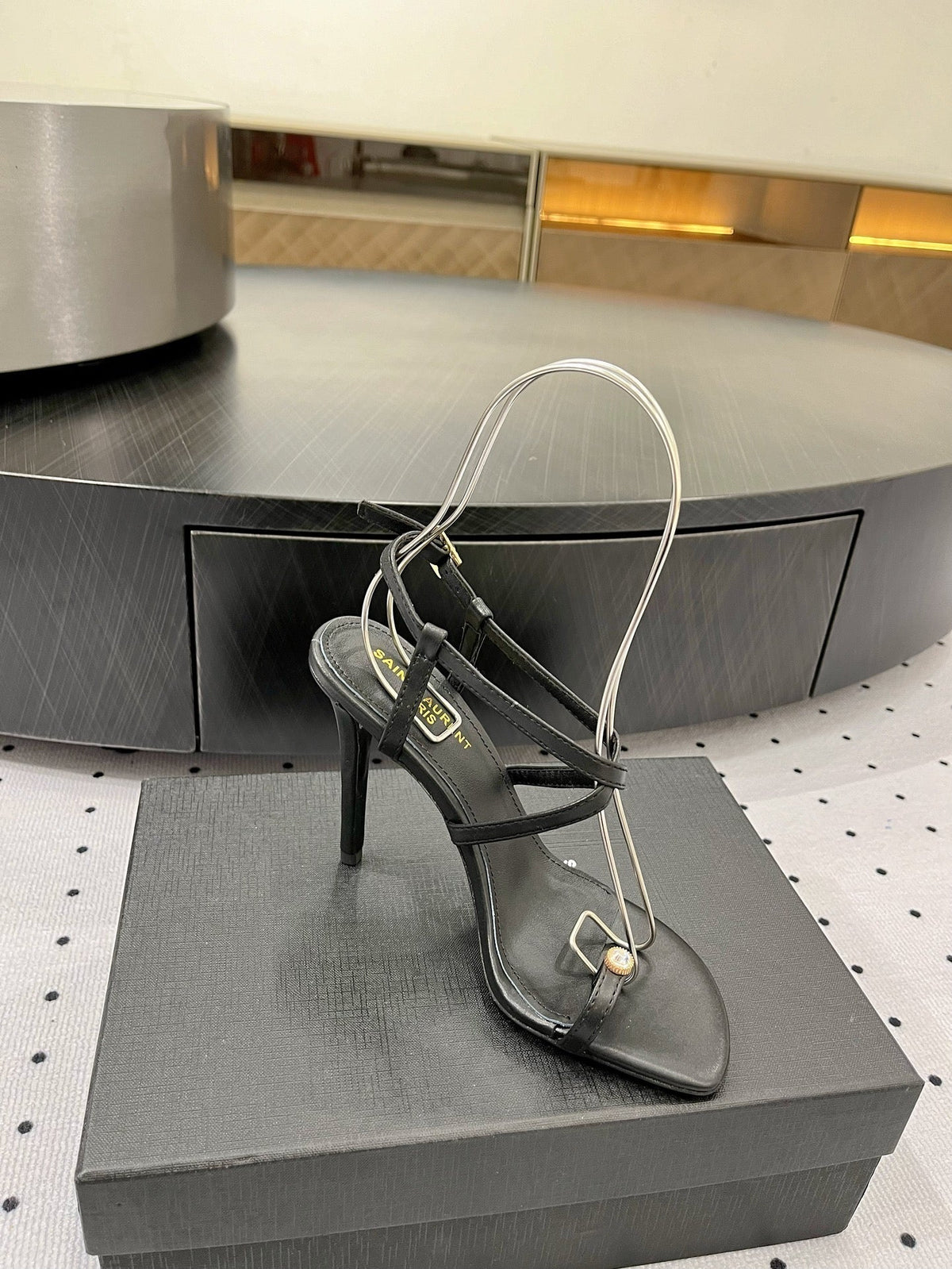 SL LINDEN HEELED SANDALS BLACK CALFSKIN