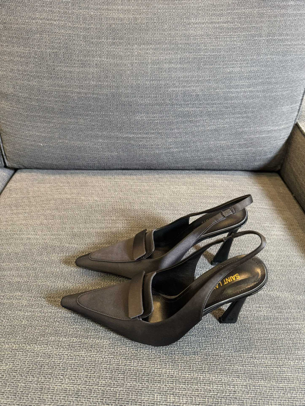 POINTED-TOE SLINGBACK PUMPS IN BLACK SILK