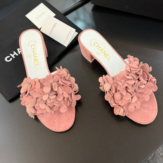 MID HEEL 45 MM MULE IN PEACH PINK SUEDE