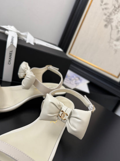 FLAT SANDALS 5 MM IN WHITE CREAM CALFSKIN