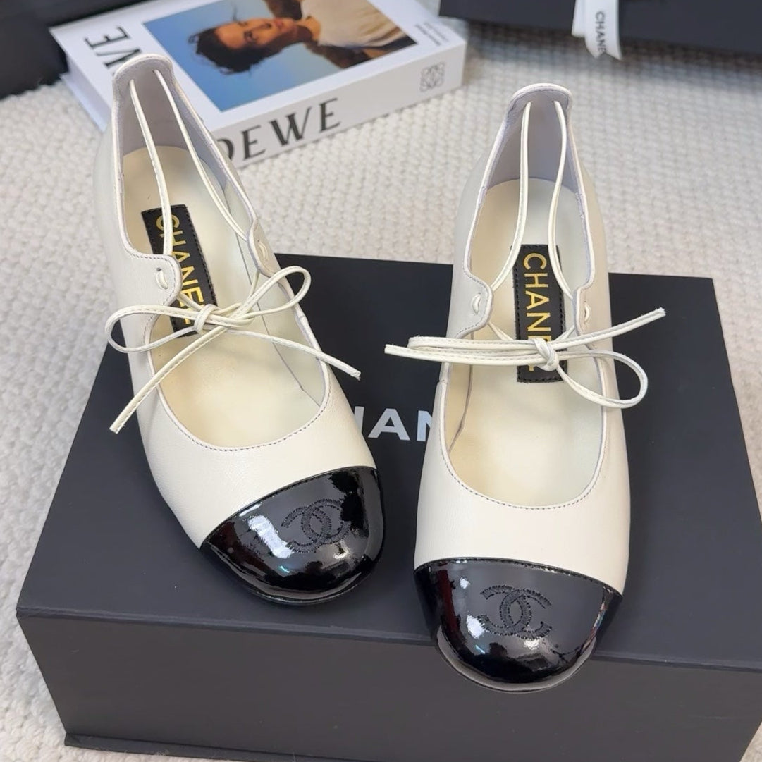 MARY JANE PUMPS 55 MM IN WHITE MIX BLACK LAMBSKIN