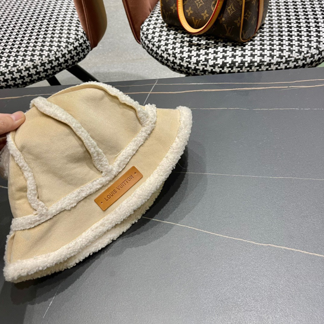 FISHERMAN HAT WITH CUTE CAT EARS IN BEIGE VELVET AND LAMB FUR 414690