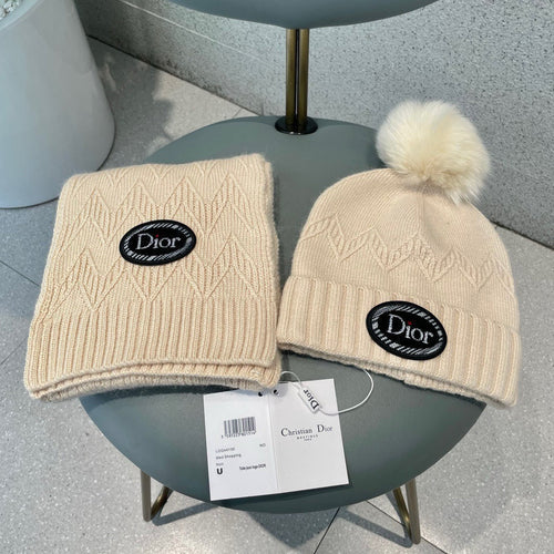 SET KNITTED SCARF AND HAT IN BEIGE WOOL AND FOX FUR 434632
