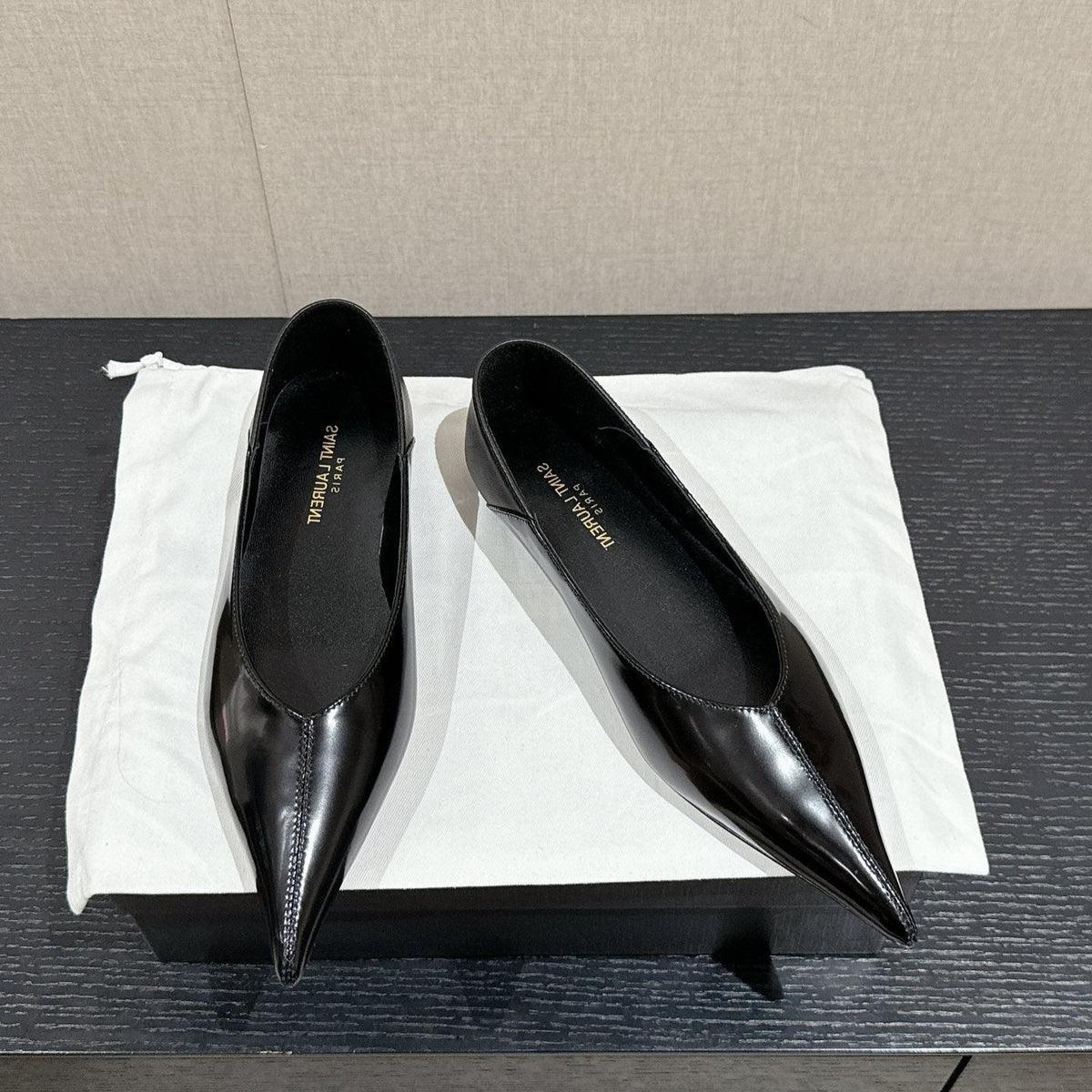 SL NOUR POINTED TOE BALLET BLACK CALFSKIN