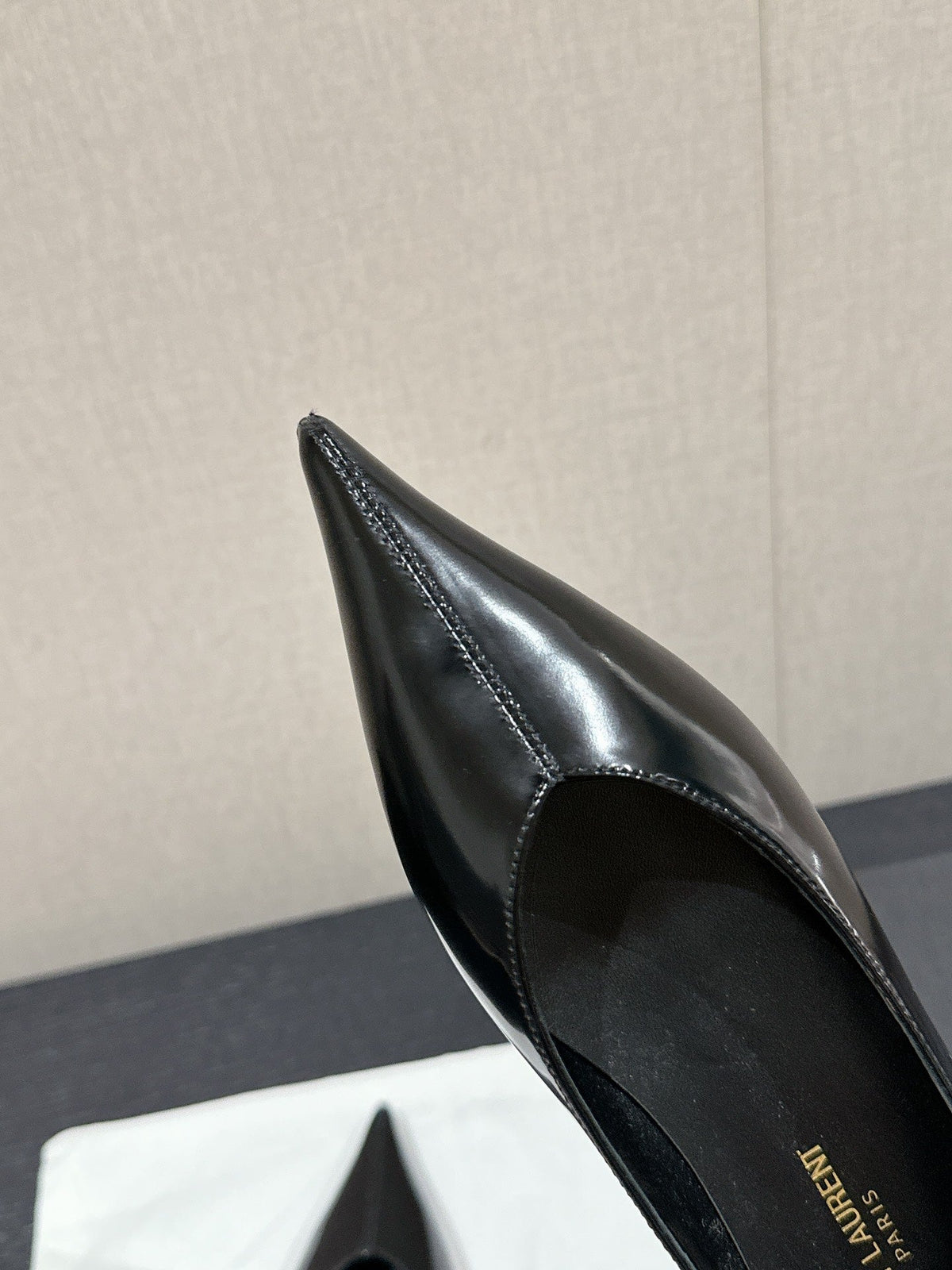 SL NOUR POINTED TOE BALLET BLACK CALFSKIN