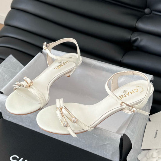 MID-HEEL 35 MM SANDAL IN WHITE SHEEPSKIN