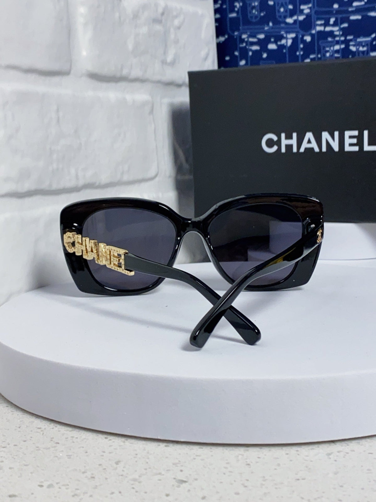BUTTERFLY SUNGLASSES 641816 IN BLACK ACETATE GOLD METAL LOGO