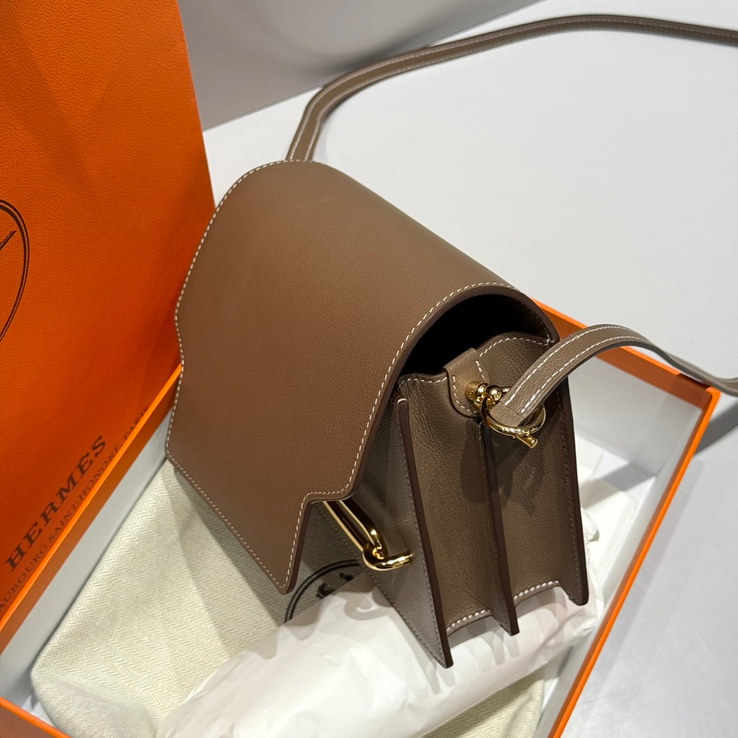 HM ROULIS 18 MINI BAG IN DARK BROWN CALFSKIN GOLD-TONE HARDWARE