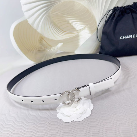 CC BELT 20 MM IN WHITE SMOOTH CALFSKIN SILVER HARDWARE ATTACH RHINSTONE