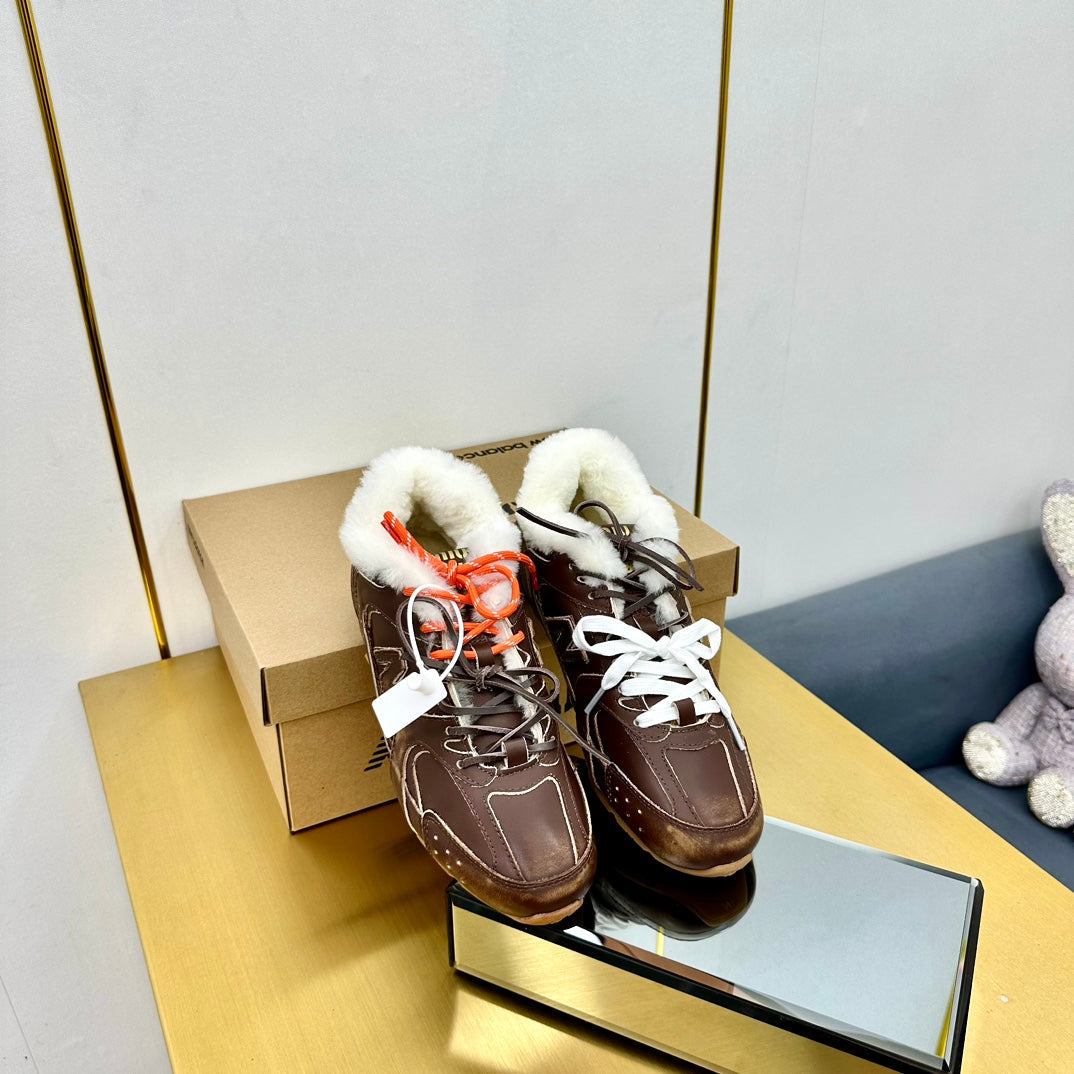 MIUXNB 530 SNEAKERS IN BROWN CALFSKIN SHEARLING