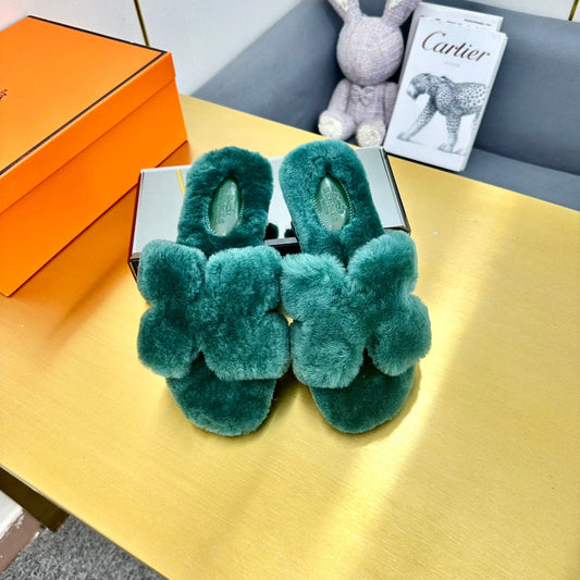 0RAN SHEARLING SANDALS TEAL GREEN