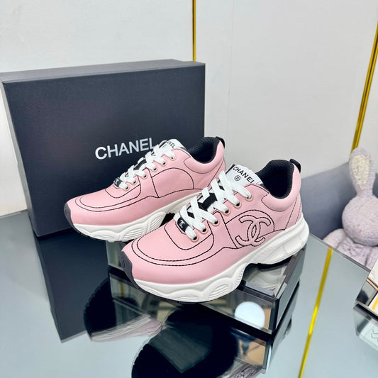 TRAINERS SNEAKER IN LIGHT PINK CALFSKIN WITH BLACK EMBROIDERED