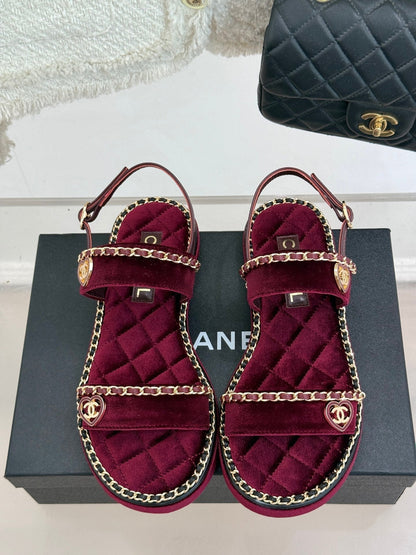 FLAT CHAIN HEART SANDAL IN PLUM PURPLE VELVET
