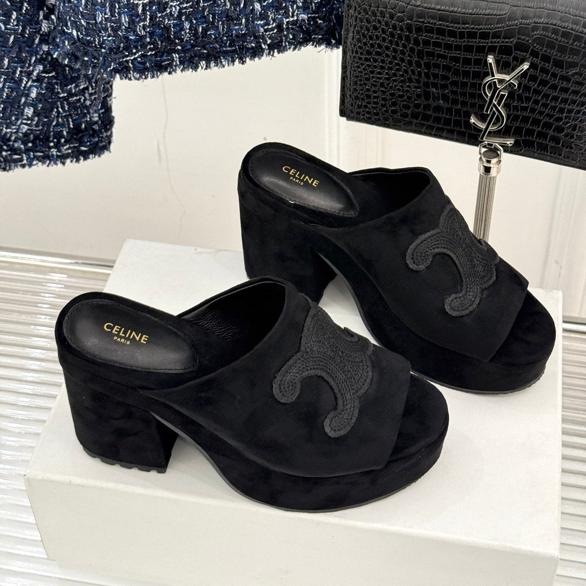 ELENA MULE IN BLACK VELVET