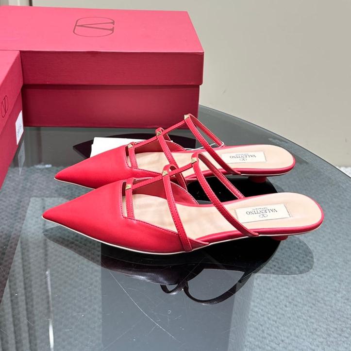 ROCKSTUD WISPY CHERRY RED CALFSKIN MULE 20MM