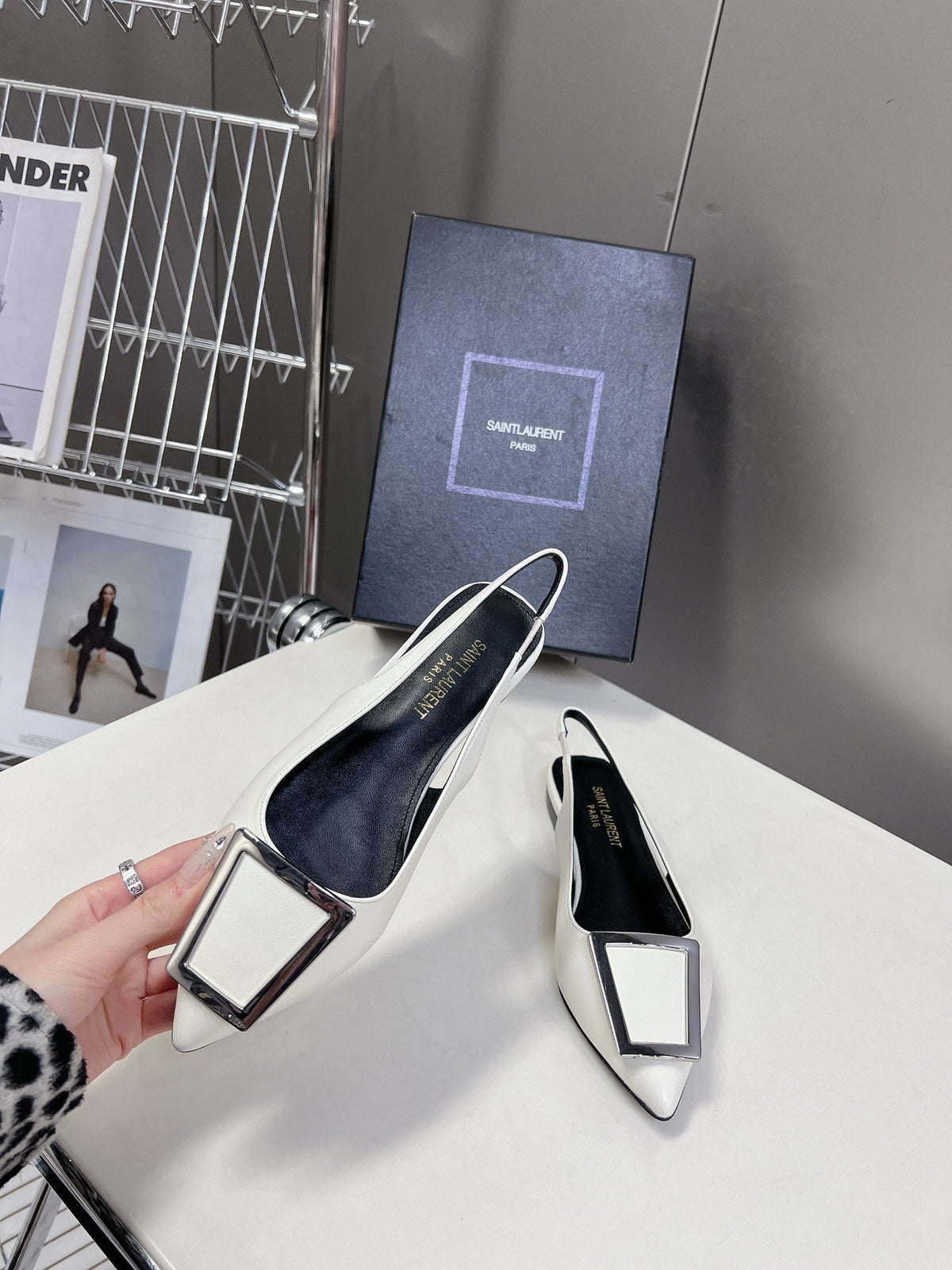 SL SQUARE BUCKLE SLINGBACK WHITE CALFSKIN