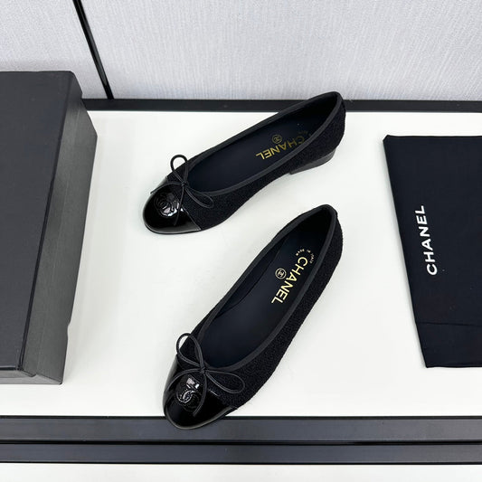 BALLET FLATS IN BLACK TWEED AND CALFSKIN